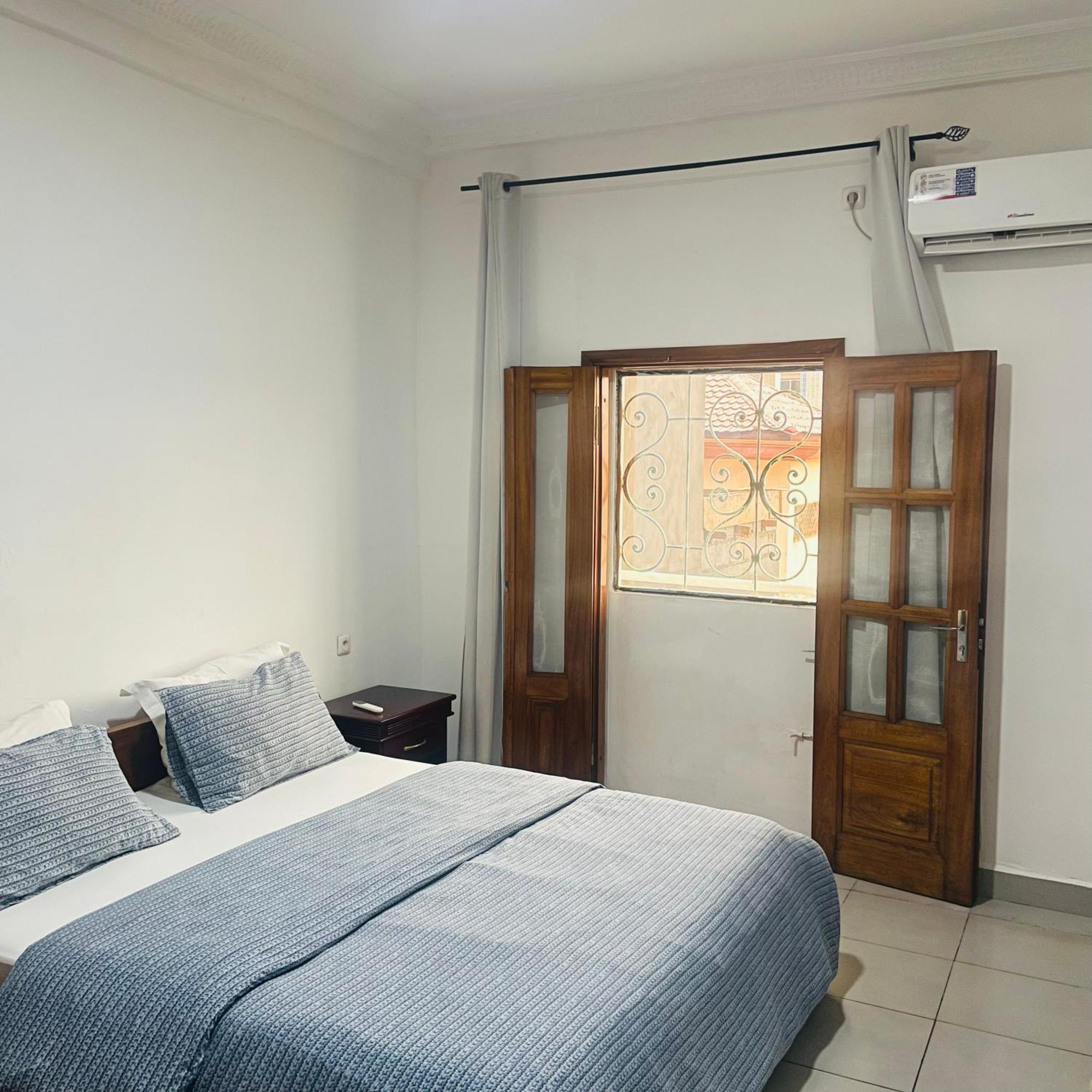 Appartements Modernes, Wifi, Tv - Yaounde, Omnisports Zewnętrze zdjęcie