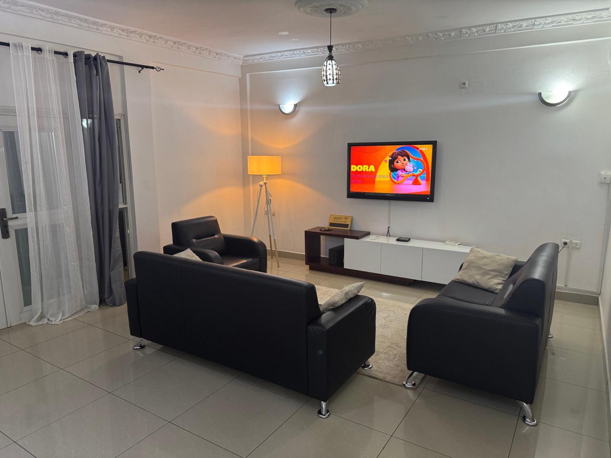Appartements Modernes, Wifi, Tv - Yaounde, Omnisports Zewnętrze zdjęcie