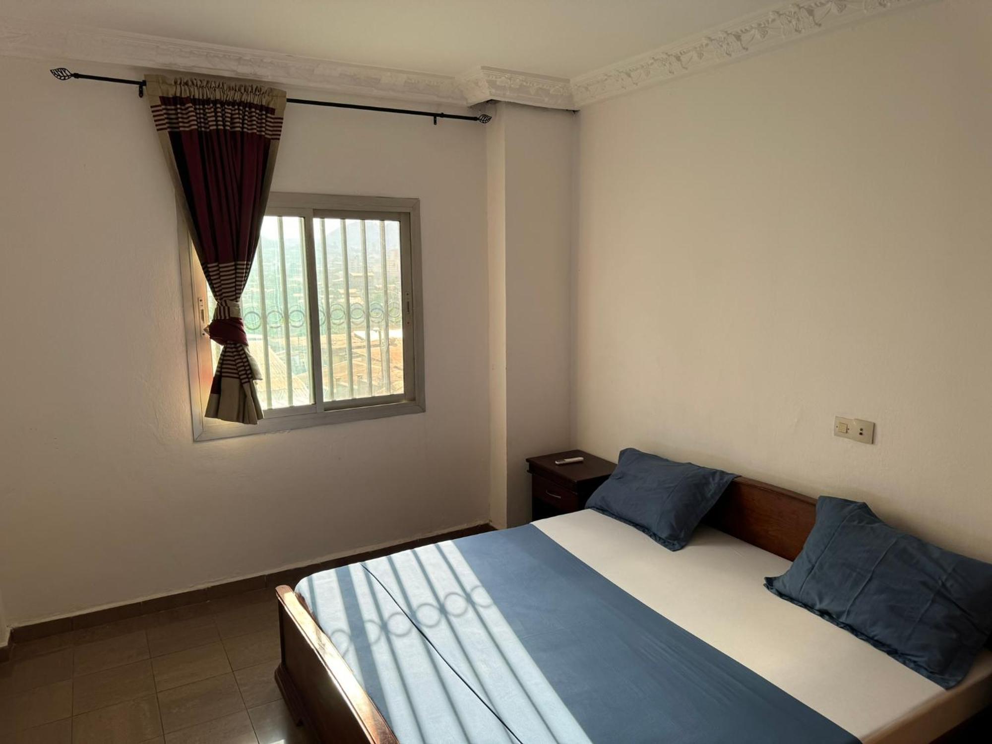 Appartements Modernes, Wifi, Tv - Yaounde, Omnisports Zewnętrze zdjęcie